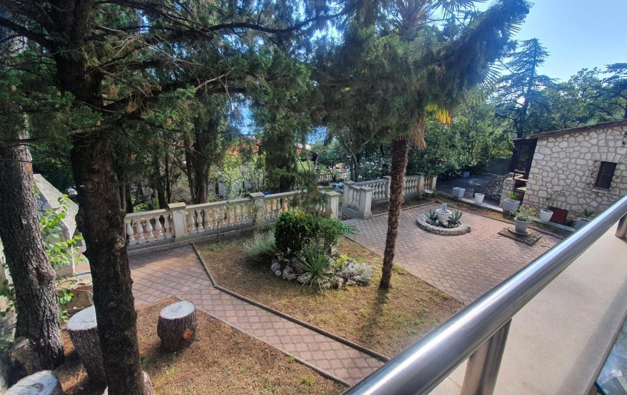 Apartments Lukas Novi Vinodolski Luaran gambar